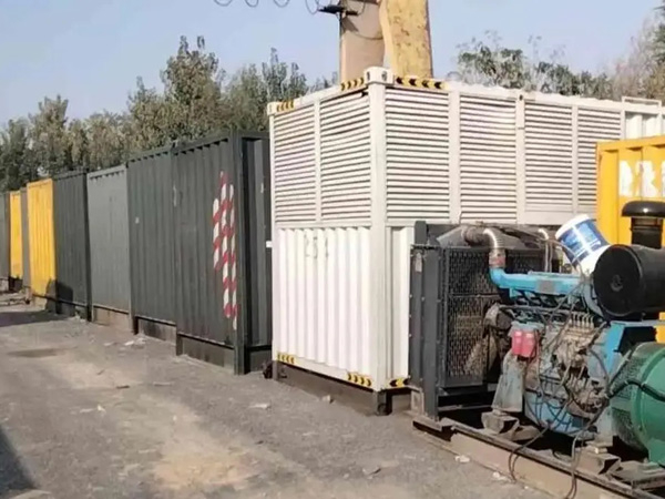 陵城200KW柴油发电机机组每小时油耗是多少？